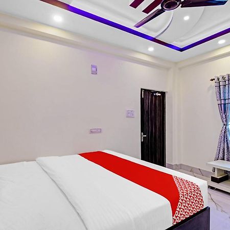 Oyo 86602 Hotel Dream Palace Kolkata Exterior photo